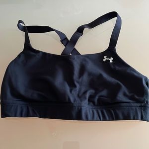 Under Armour Black Size M Criss Cross Bra